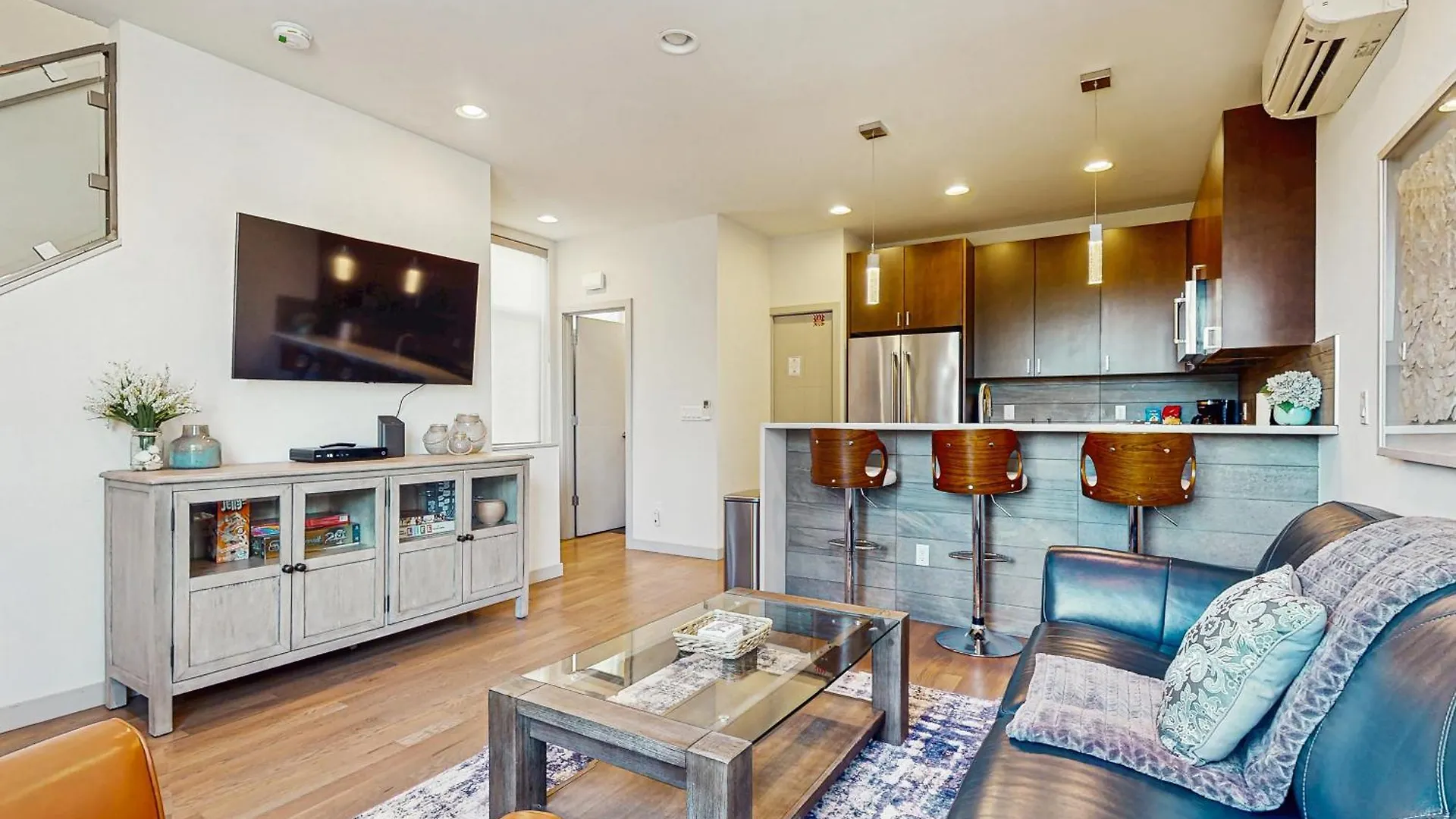 The Joyful Nest Villa Seattle